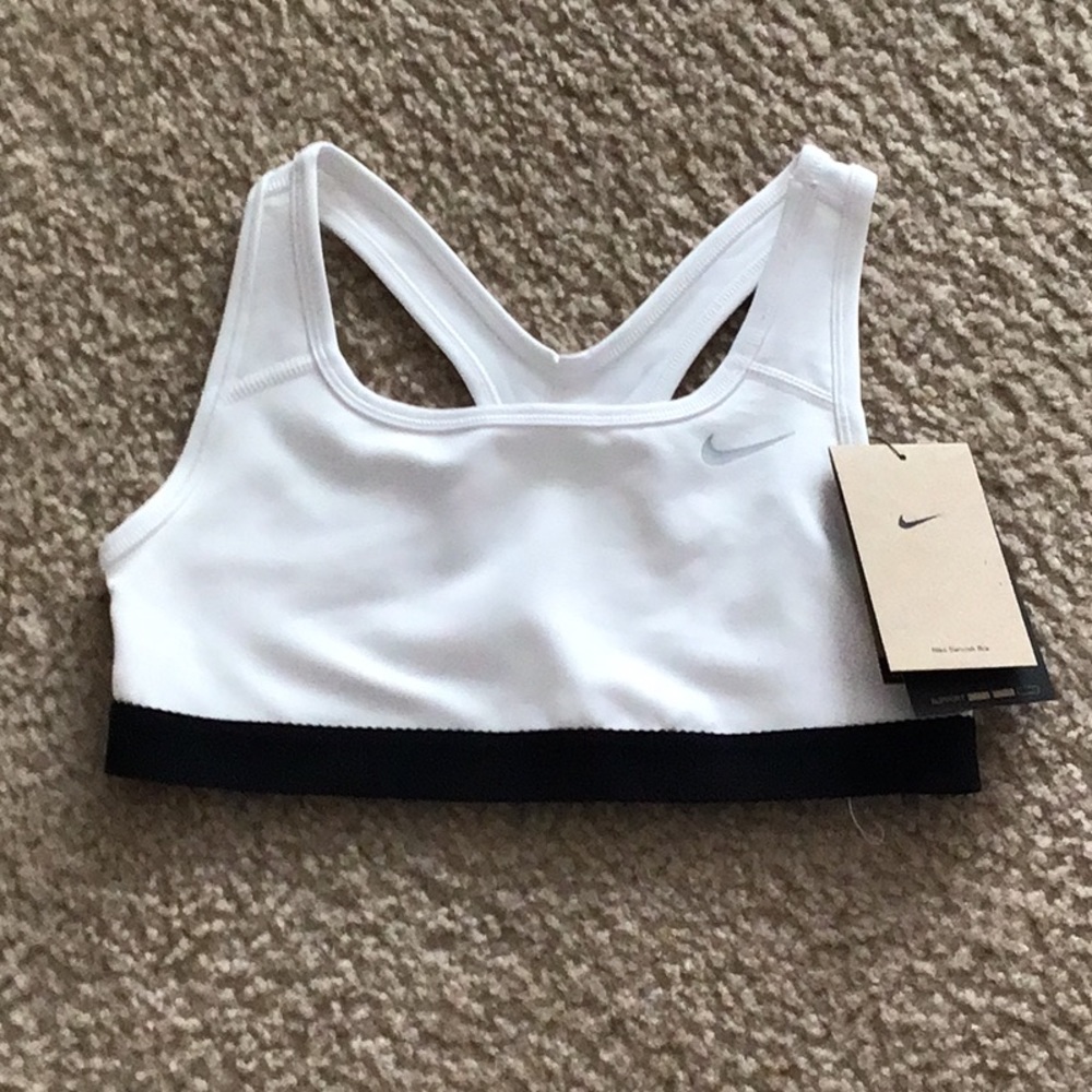 NWT Nike Sports Bra
